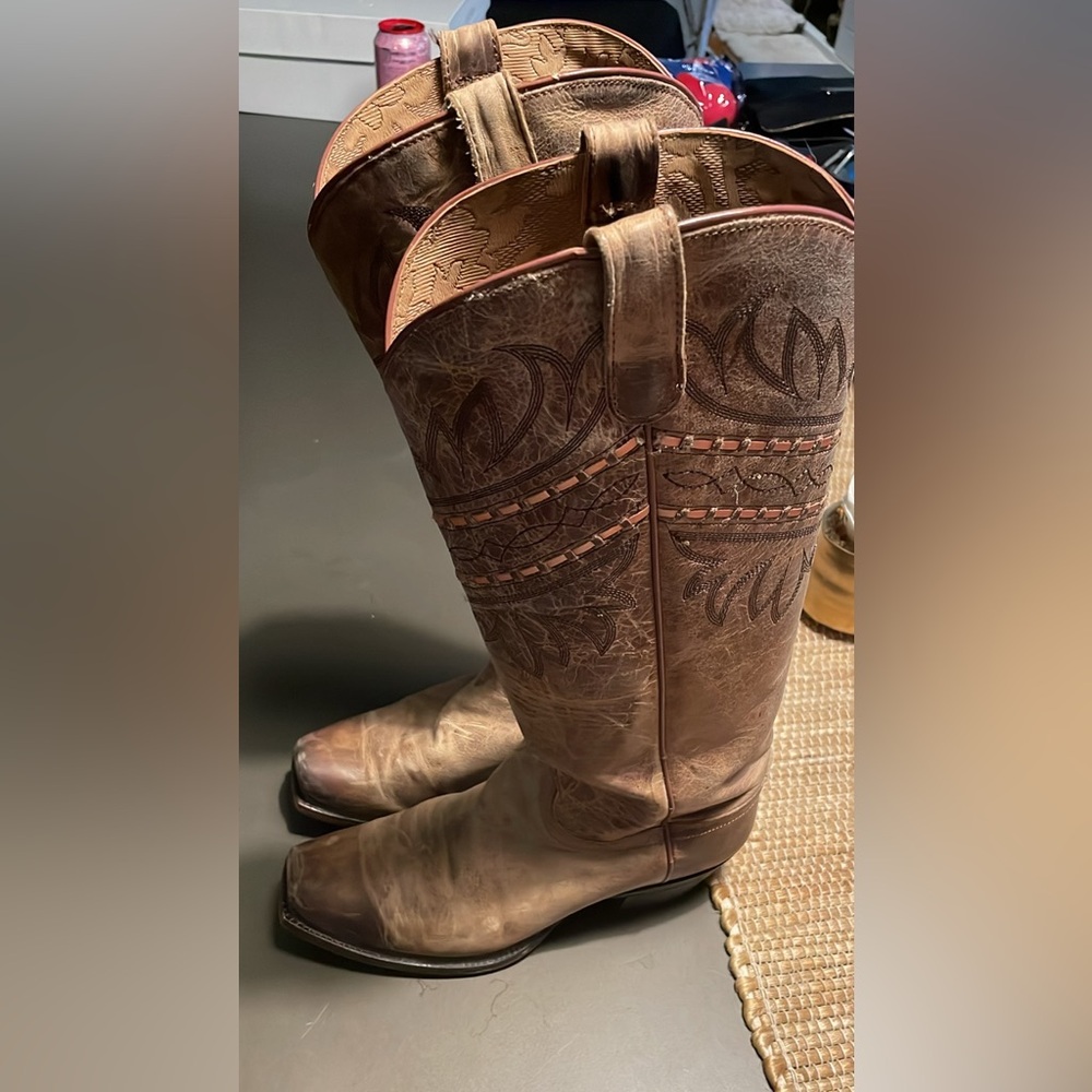 Women’s Tony Lamas